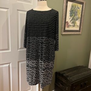 NWT - Taylor Woman Black & Ivory Dress